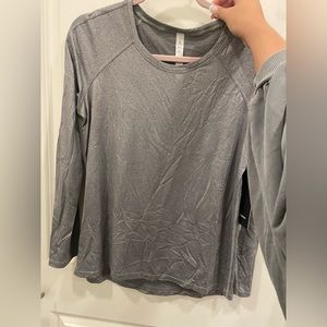 NWT LULULEMON Siver shimmer long sleeve top